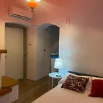 I Ponti Canal House