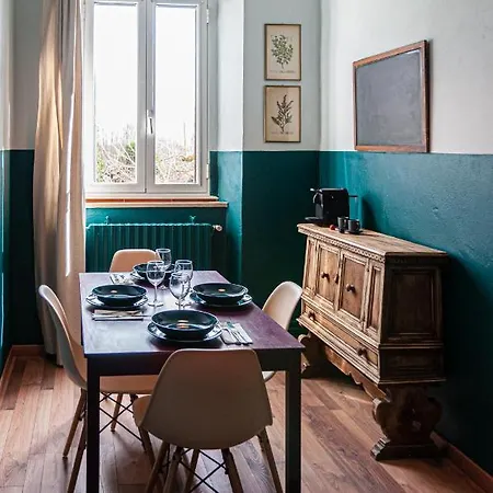 Апартаменты I Ponti Canal House *